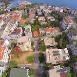 Pinar 아파트호텔 2*