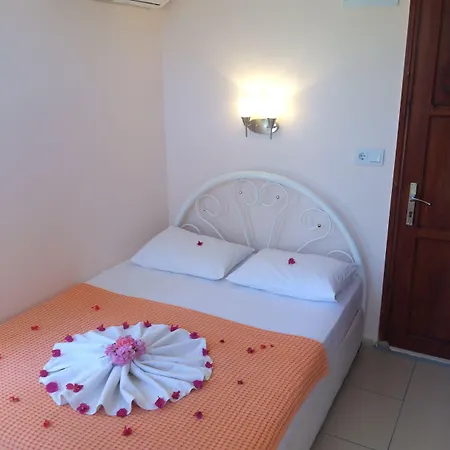 Apart Otel Pinar